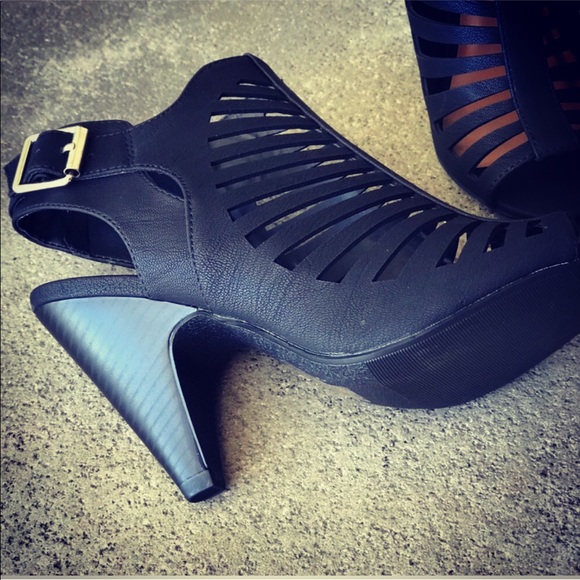 delicious shoe brand wholesale